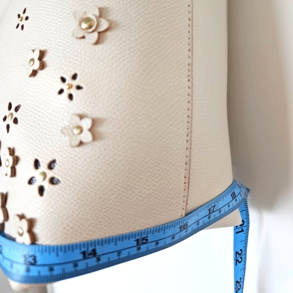 Coach NWT Chalk Color Applique Tote - Picture 5 of 11